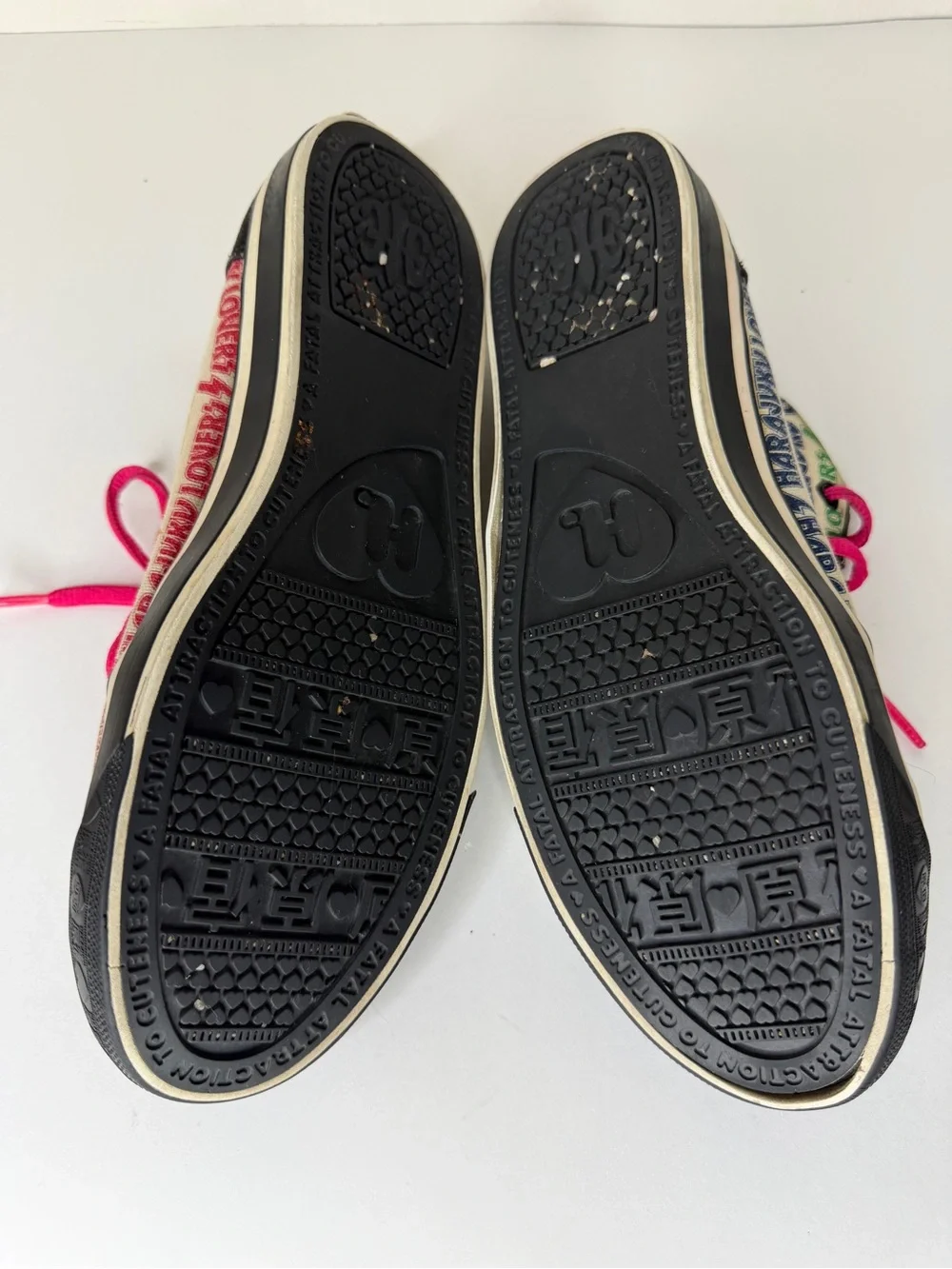 Harajuku Lovers Womens 9 Low Top Canvas Sneaker Tennis Shoe Anime Multicolor